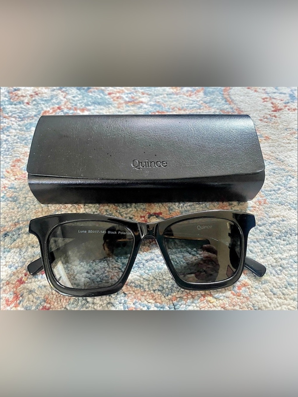 Quince Luna Polarized Sunglasses in Black Like New